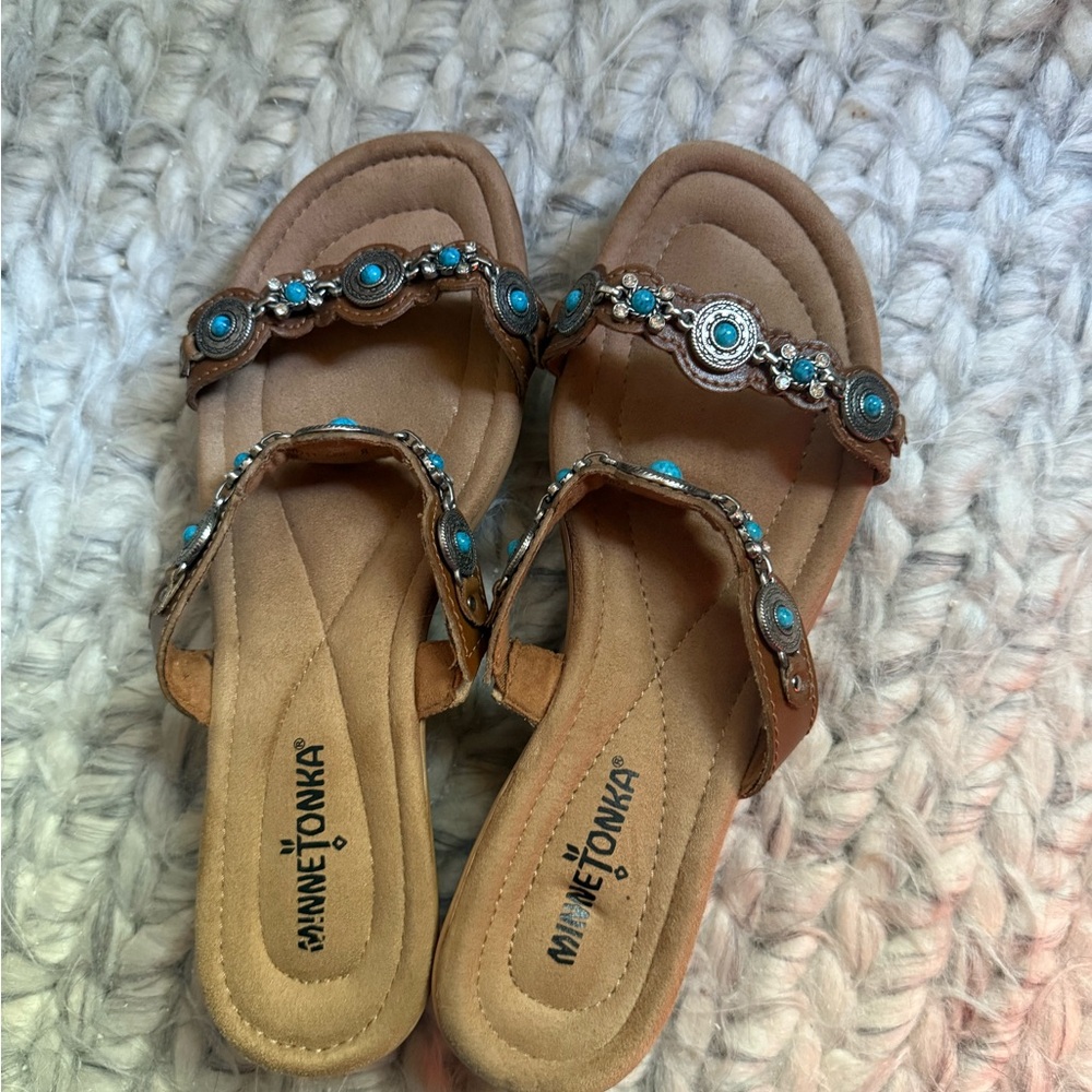 Minnetonka Tan Sandals with Turquoise Details